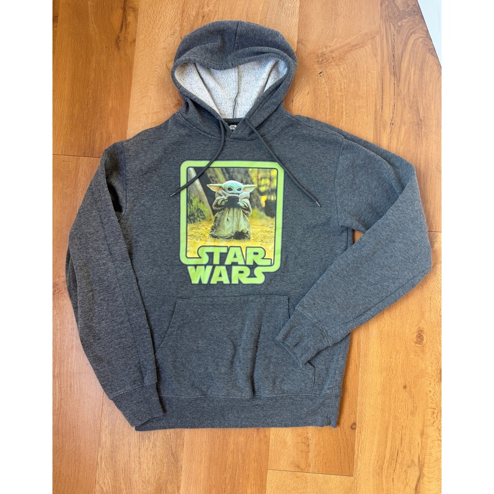 Star Wars The Mandalorian Grogu Baby Yoda Gray Hoodie Pullover Sweatshirt Size S